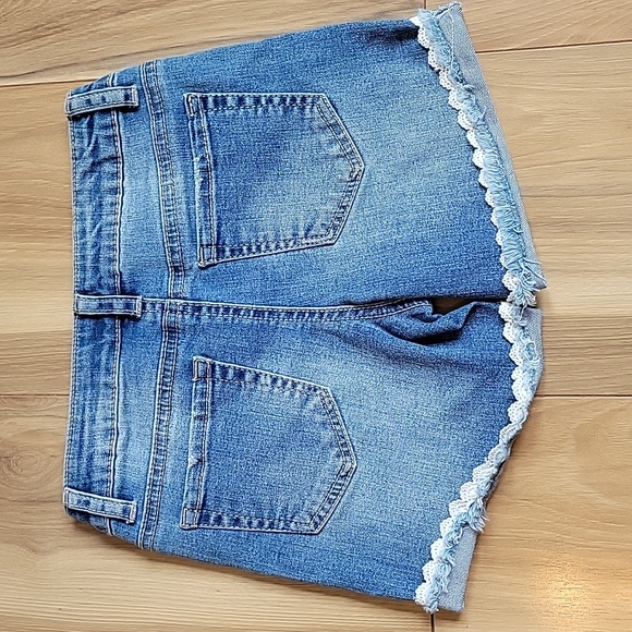 NWT hippie girl Regular Rise Shortie Jean Shorts Adjustable Waist Lace - Picture 2 of 9